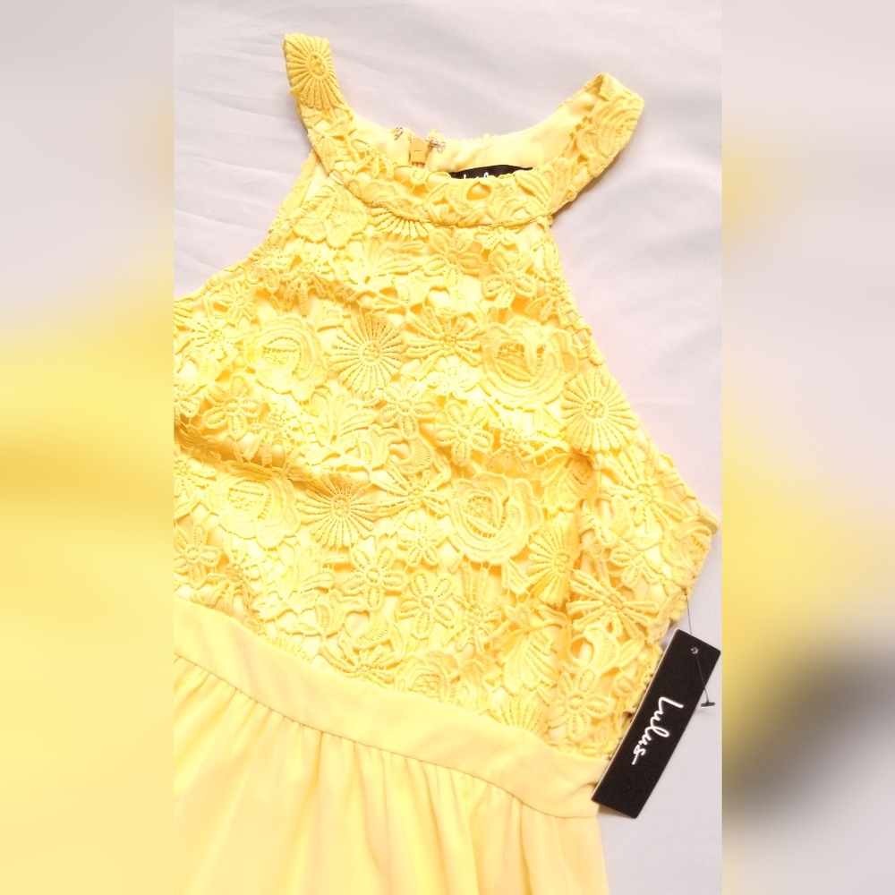 Size Medium - Lulus Lover's Game Light Yellow Lace Skater Dress